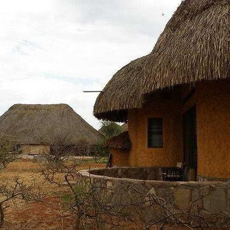 Samburu Sopa Lodge Archers Post Buitenkant foto